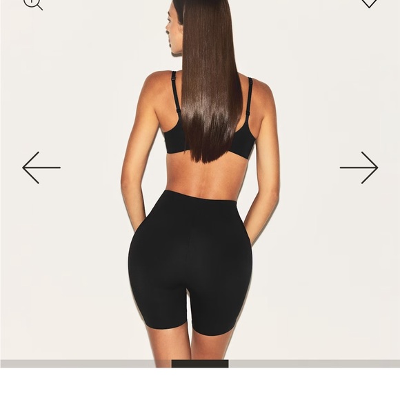 SKIMS hip enhancing padded shorts authentic size S - Picture 2 of 6